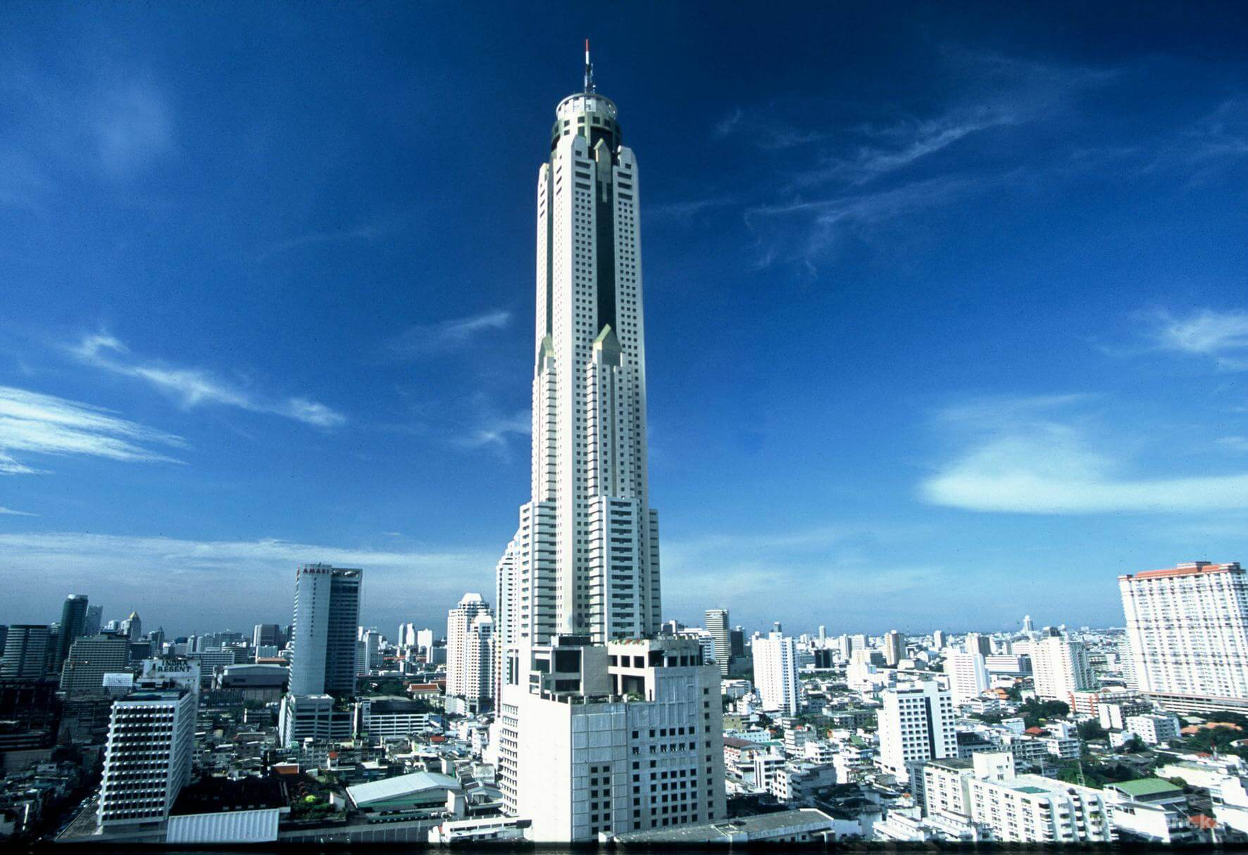 Отель небоскреб. Бангкок башня Байок. Башня Баййок 2 Бангкок. Байок Скай отель Бангкок. Небоскреб Байок Скай.